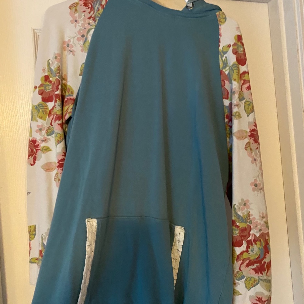 Fun Sweatershirt - image 1